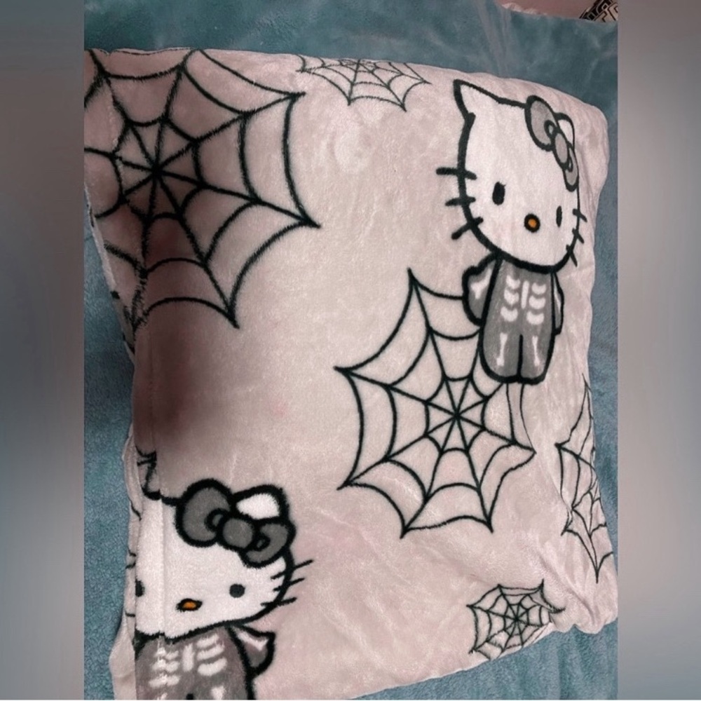 Kawaii Kitty Halloween Series Blanket New Sanrio 23’ Hello kitty halloween
